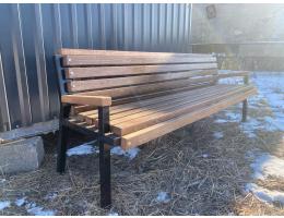 Металлическая скамейка "Мон" с подлокотниками